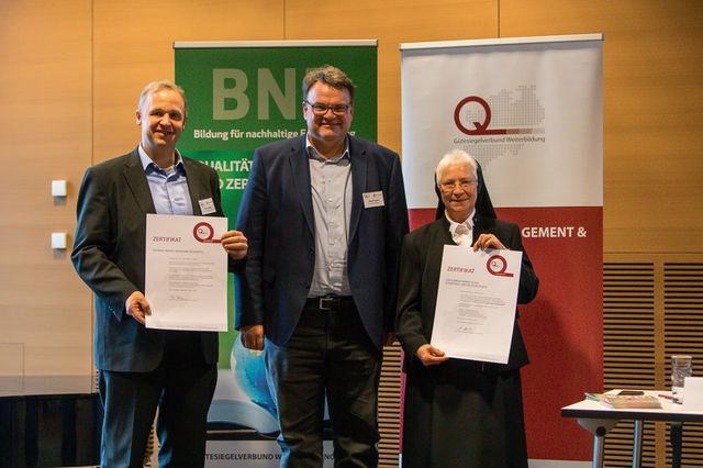 Zertifikat Übergebung 