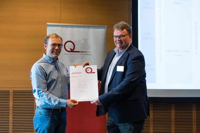 Übergebung Zertifikat