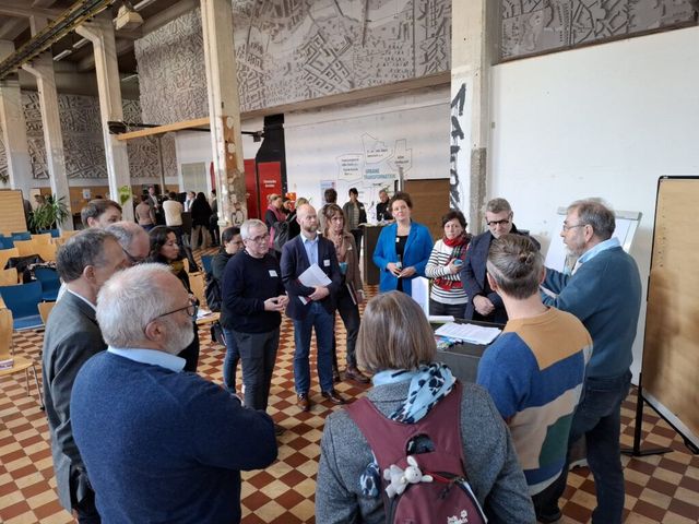 Gespräch und Austausch in einer Gruppe